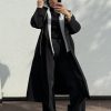 Manteau à capuche noir