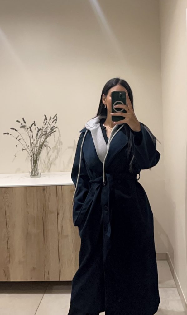 Manteau à capuche noir