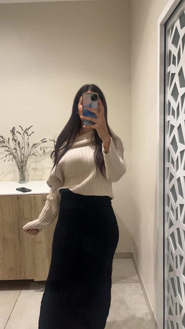 cjykmlnuyxbjagf0lzezlje1ljaundqgkglqag9uzte0ldu7iglpuyaxni4xlji7igd6axapiai-18 Ensemble côtelé jupe beige