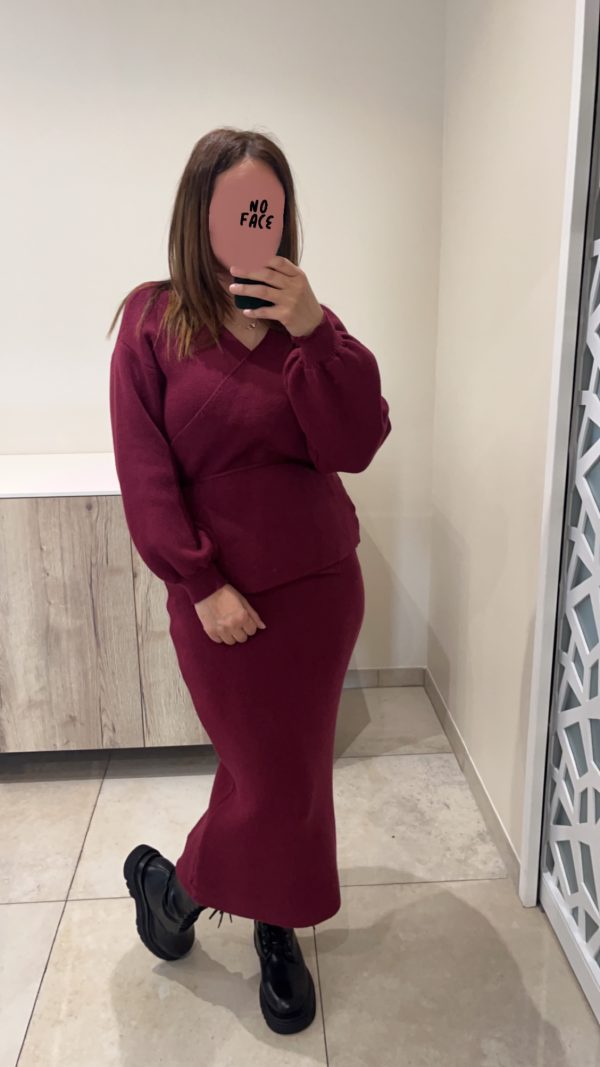 Ensemble jupe cache coeur bordeaux