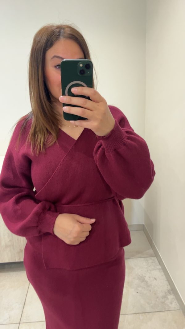 Ensemble jupe cache coeur bordeaux