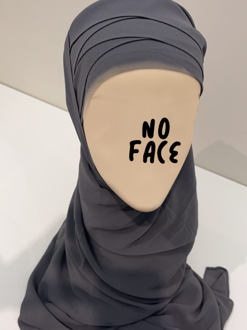 Hijab préformé gris