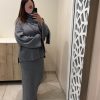 Ensemble jupe avec écharpe gris