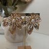 Boucle d’oreille feuille perlée