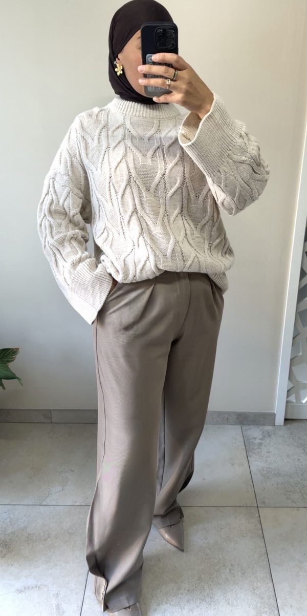 Pull oversize torsadé beige – col montant