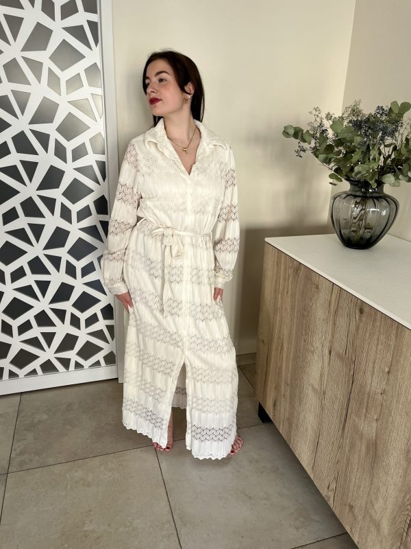 Robe dentelle blanc cassé