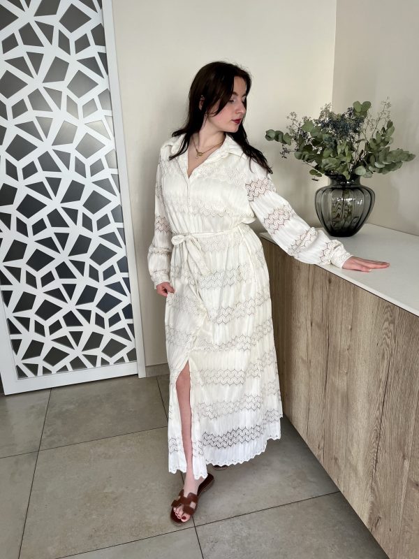Robe dentelle blanc cassé
