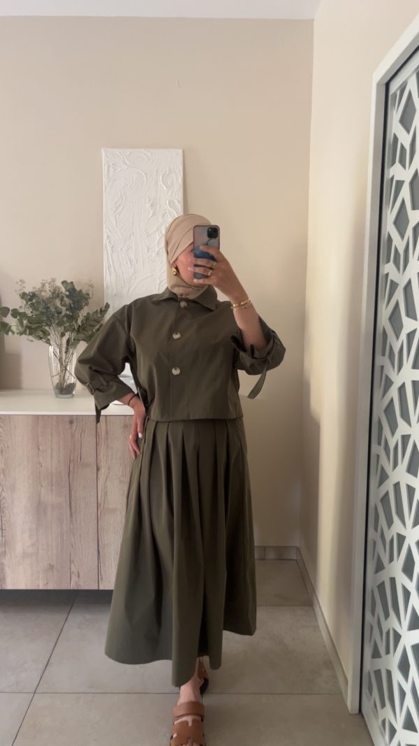 Ensemble Myra kaki