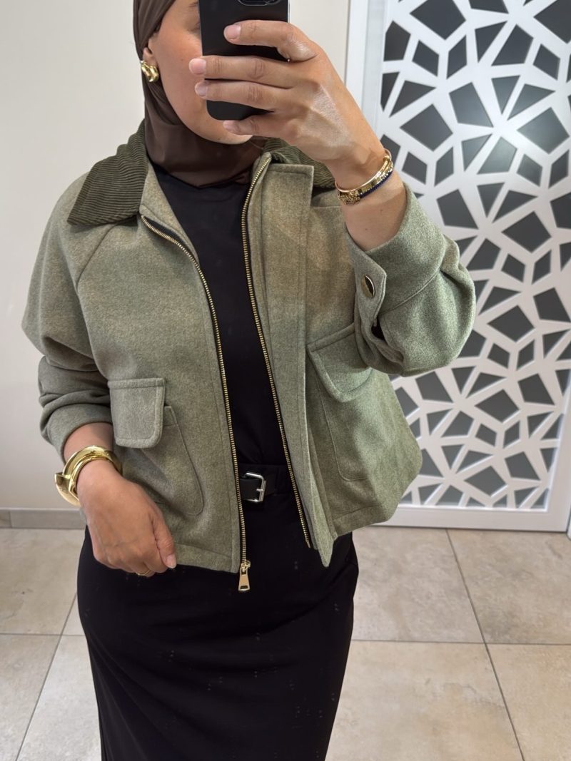 54bf1a78-a785-43e3-abfc-7c221a4d3df8 Veste col velours verte