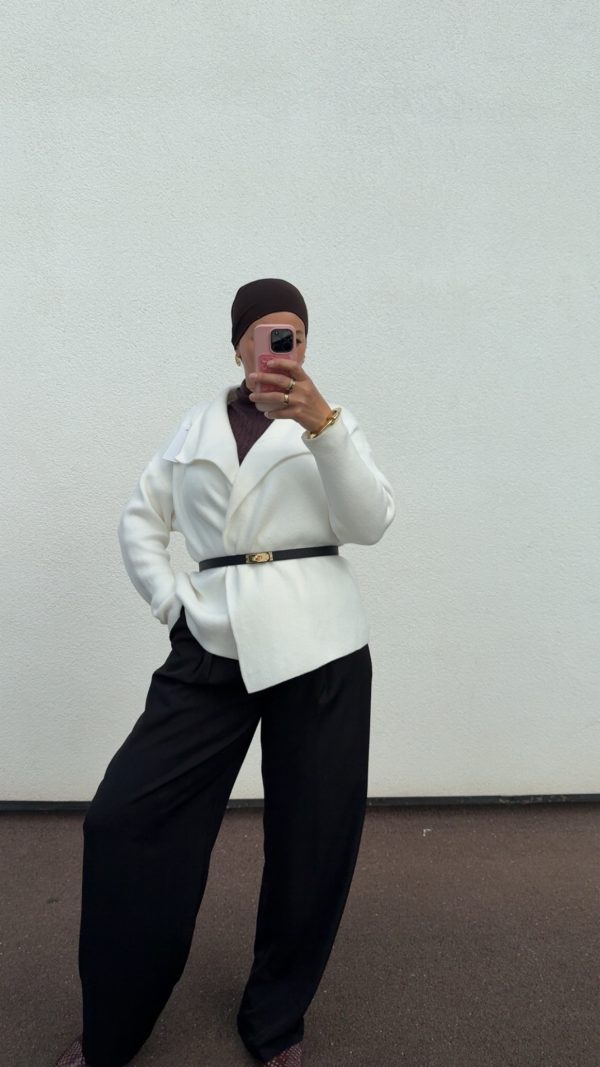 cjykmlnuyxbjagf0lzezlju4ljauntegkglqag9uzte3lde7iglpuyaxoc42lji7igd6axapiai-10 Cardigan blanc