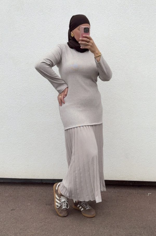 Robe pull plissé beige