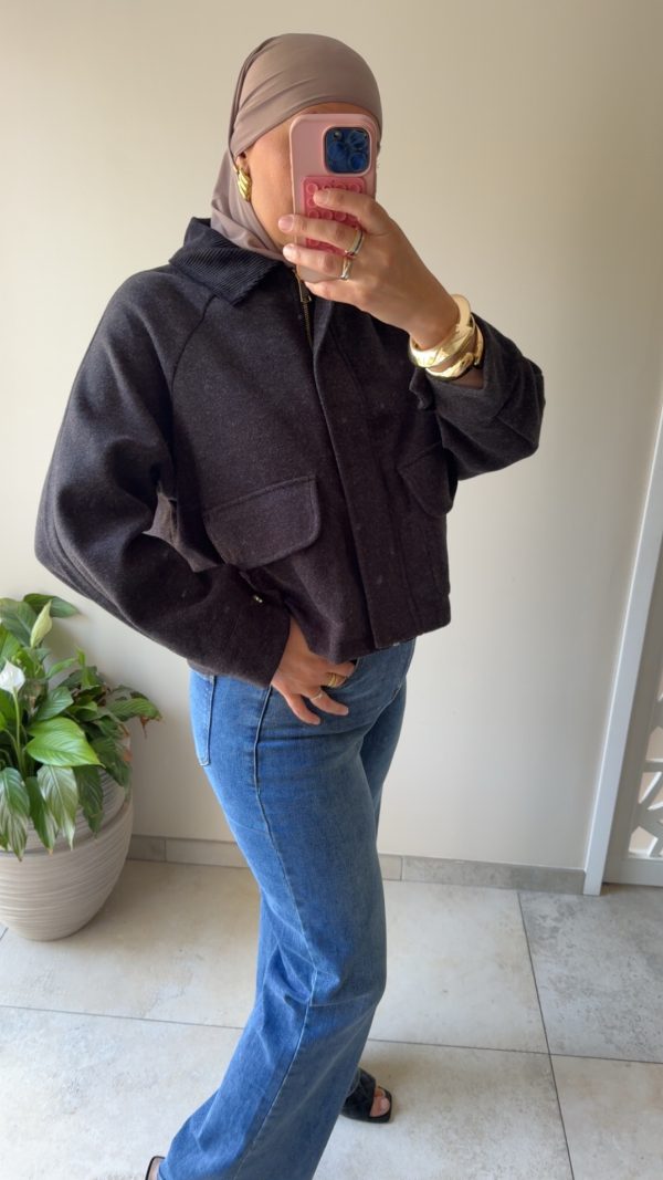 cjykmlnuyxbjagf0lzezlju5ljaunjagkglqag9uzte3lde7iglpuyaxoc42lji7igd6axapiai-24 Veste col velours noire