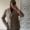 Blazer taupe à double boutonnage – élégance intemporelle et coupe structurée