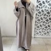 Manteau long en laine taupe- Élégance intemporelle et chaleur raffinée