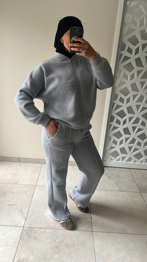 Ensemble jogging gris – confort et style casual chic