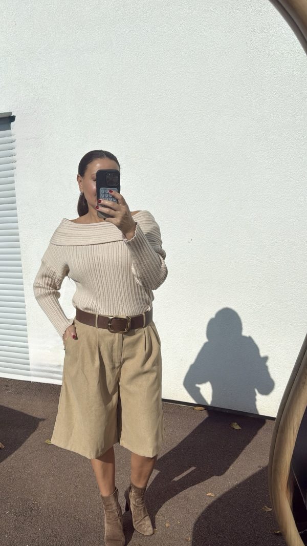 Bermuda tailleur beige chic – Élégance et modernité Soft