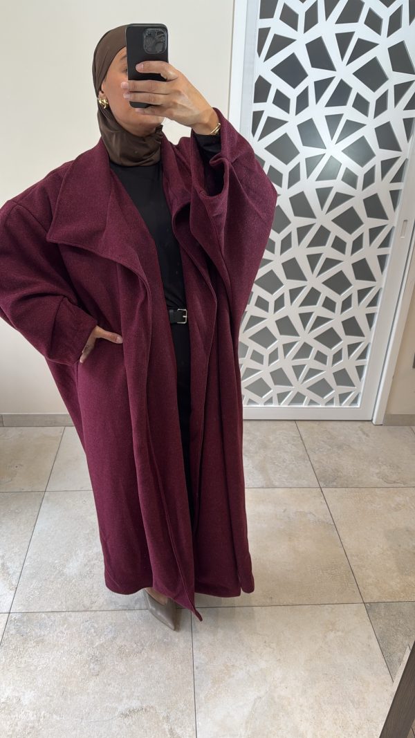 Manteau long en laine bordeaux - Élégance intemporelle et chaleur raffinée