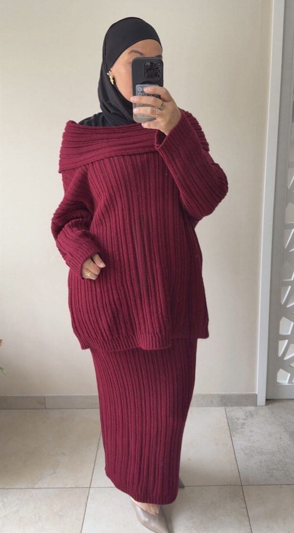 Ensemble en maille côtelée femme – Pull oversize et jupe longue bordeaux