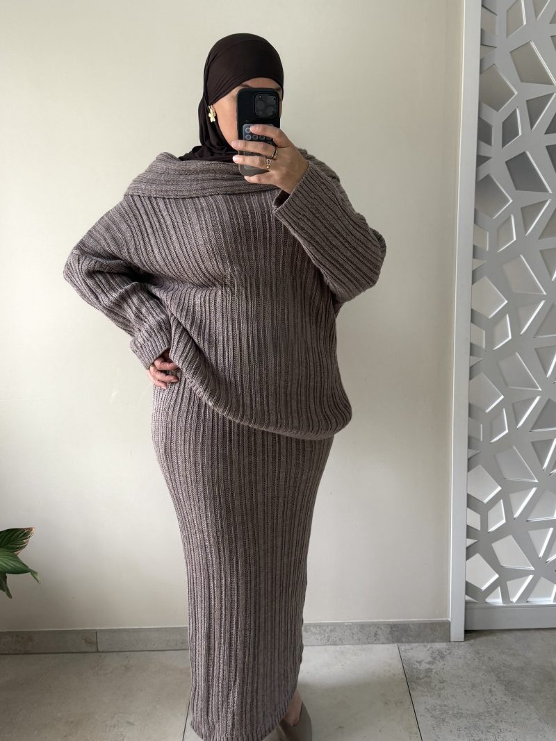 Ensemble en maille côtelée femme – Pull oversize et jupe longue taupe