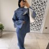 Ensemble fluide bleu avec étole intégrée – Élégance et confort au quotidien