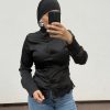 Chemise satinée avec finition dentelle – élégance et féminité noire