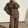 cjukmvnuyxbjagf0lzezljyyljeumcaoavbob25lmtcsmtsgau9tidi2ljaumtsgz3ppcckgag Ensemble côtelé deux pièces – confort et élégance décontractée chocolat