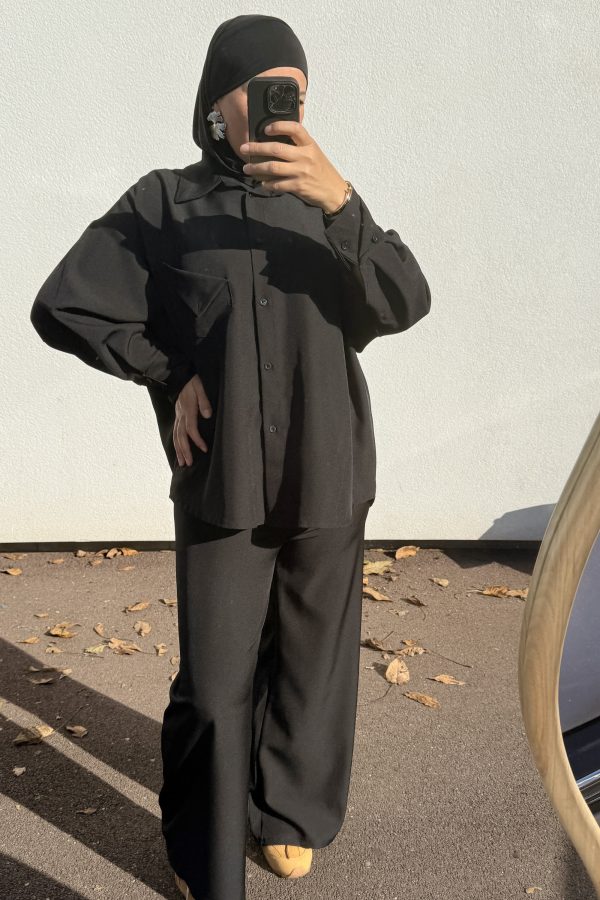 Ensemble fluide noir - élégance minimaliste et confort absolu