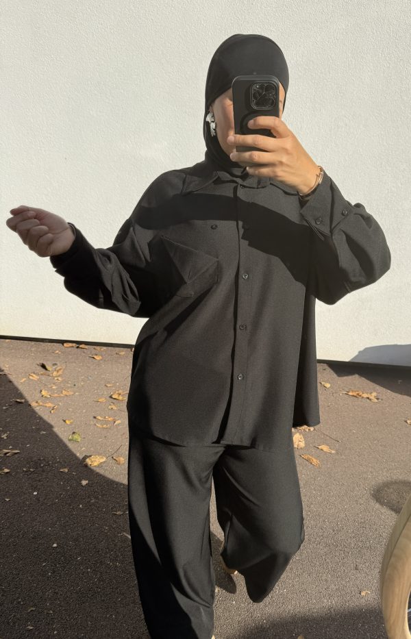 Ensemble fluide noir - élégance minimaliste et confort absolu