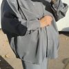 Ensemble fluide gris - élégance minimaliste et confort absolu