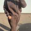 Ensemble jogging chocolat– confort et style casual chic