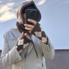 Mitaines en maille à motif losanges – style argyle rétro chic Marron