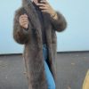 Manteau long en fausse fourrure – chaleur, élégance et confort absolu marron