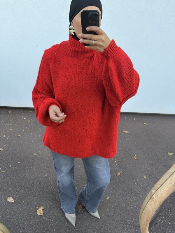 img_6795-3 Pull oversize à col montant – douceur et style cocooning rouge vif