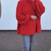 img_6800-2 Pull oversize à col montant – douceur et style cocooning rouge vif
