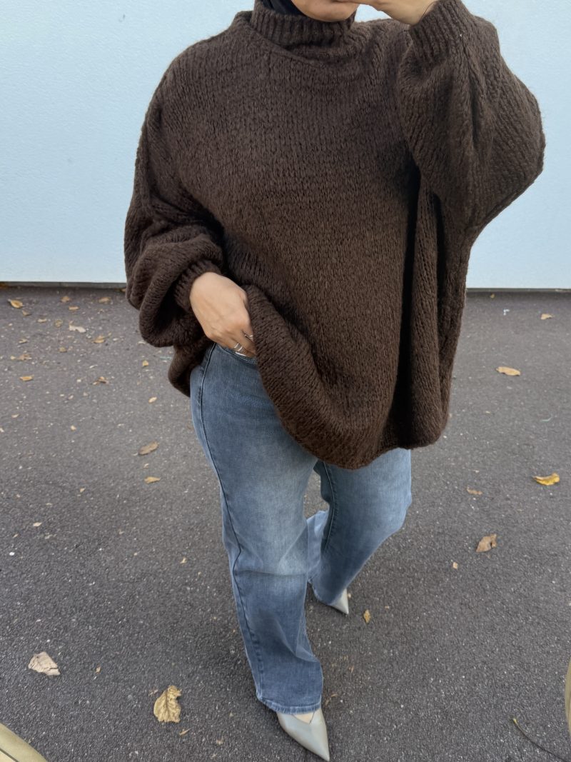 Pull oversize à col montant – douceur et style cocooning marron
