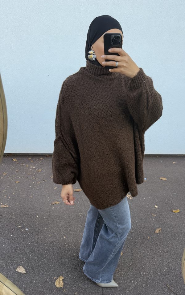 img_6837-2 Pull oversize à col montant – douceur et style cocooning marron