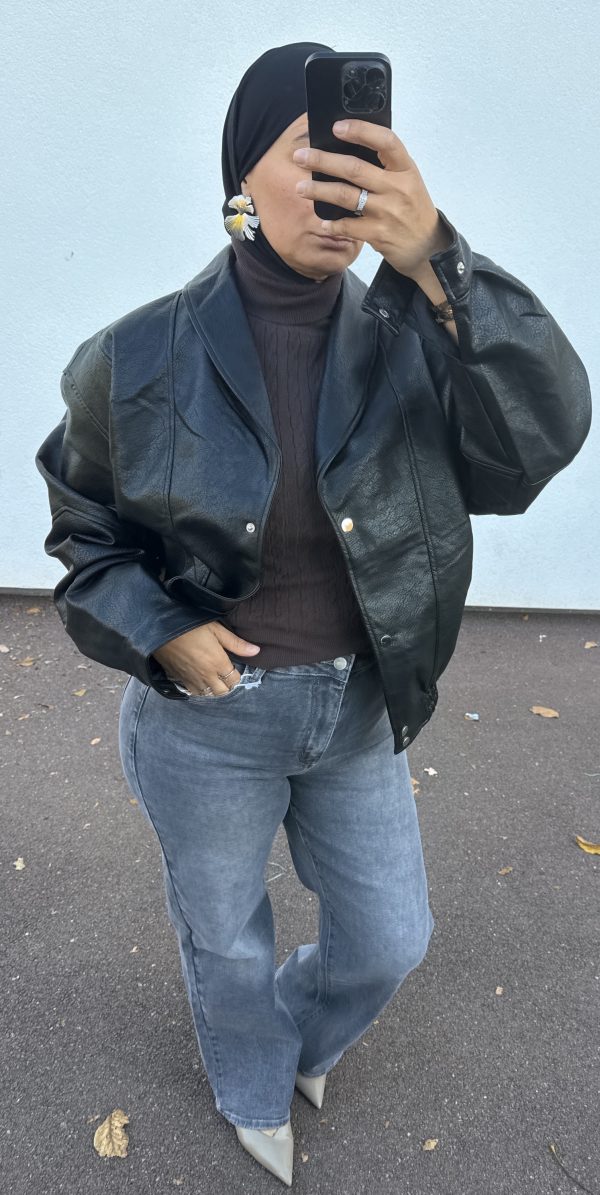Blouson noir oversize effet cuir – allure moderne et urbaine