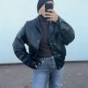 Blouson noir oversize effet cuir – allure moderne et urbaine