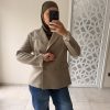 Blazer taupe à double boutonnage – élégance intemporelle et coupe structurée