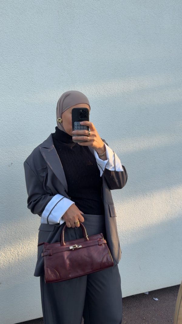 cjmkl1nuyxbjagf0lzezljywljeumcaoavbob25lmtcsmtsgau9tide4ljc7igd6axapiai-63 Blazer Trendy gris