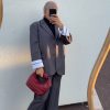 cjmkl1nuyxbjagf0lzezljywljeumcaoavbob25lmtcsmtsgau9tide4ljc7igd6axapiai-64 Blazer Trendy gris