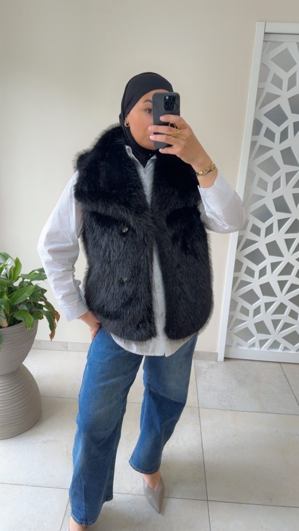img_7632 Gilet sans manches en fausse fourrure noir
