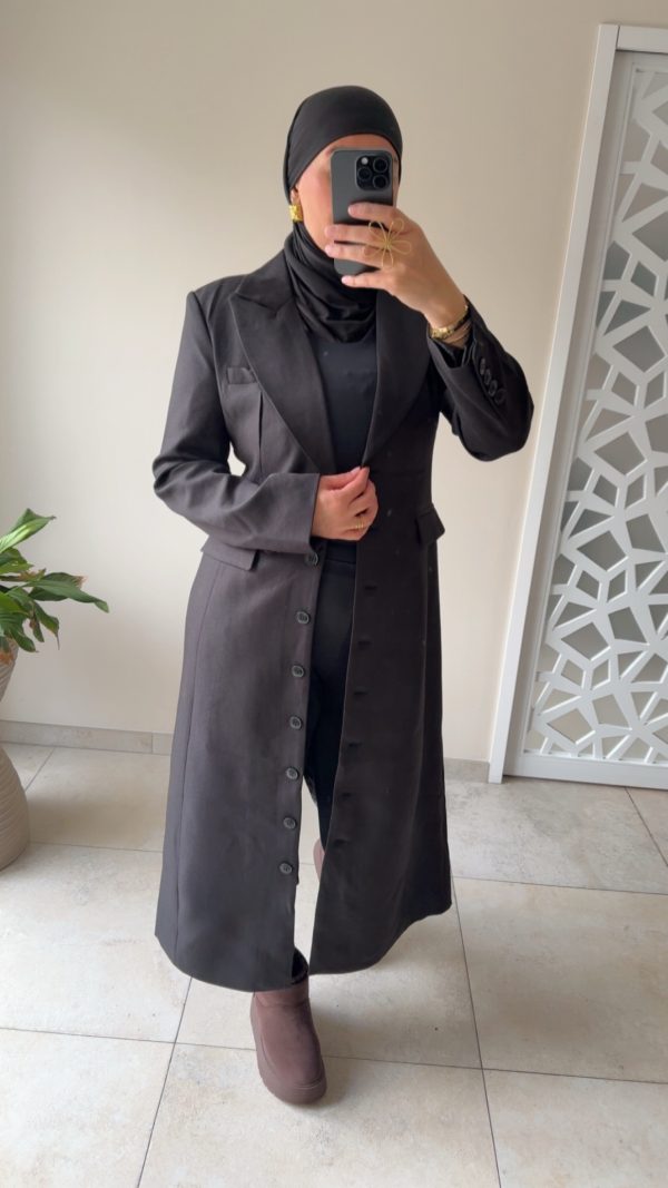 Manteau long structuré – Coupe élégante et moderne noir