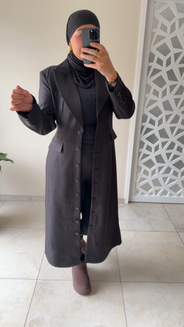 Manteau long structuré – Coupe élégante et moderne noir